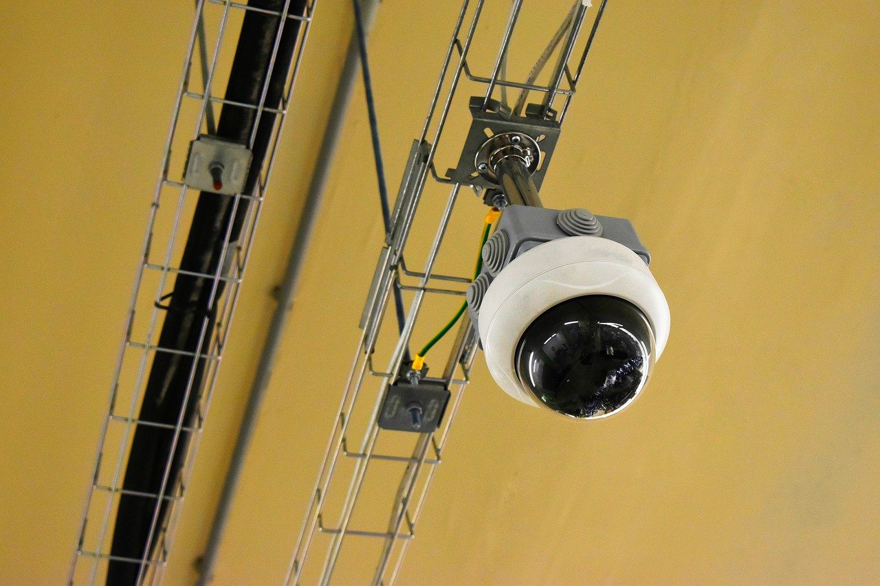 System kamer w domu – jakie urządzenia są potrzebne?