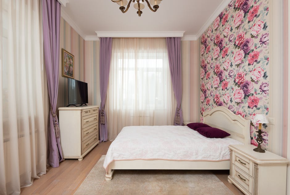 Wybierz najlepsze tapety do sypialni i stwórz przytulne miejsce snu