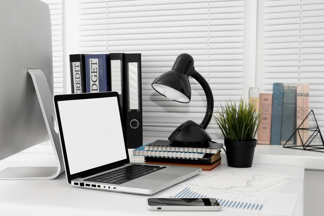 Jak wybrać idealną podkładkę na biurko dla zwiększenia komfortu i efektywności pracy