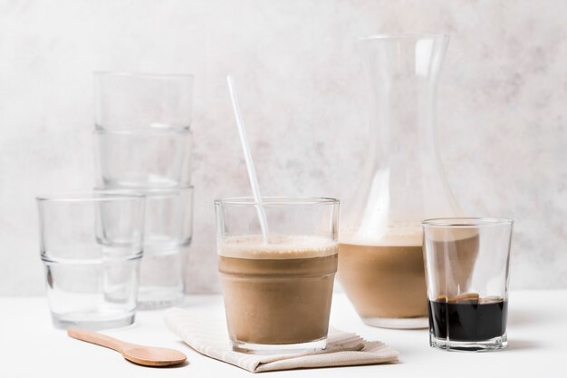 Jak wybrać idealną szklankę do latte dla swojej kawy?