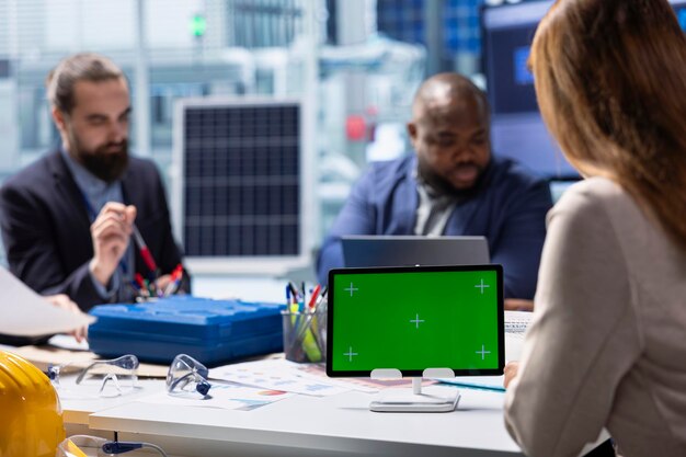 Jak zoptymalizować efektywność systemów energii słonecznej dzięki zaawansowanym rozwiązaniom technologicznym