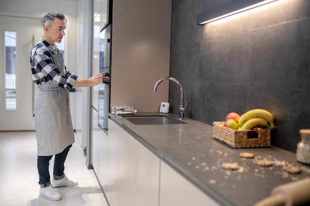 Jak wybrać idealny blat kuchenny do nowoczesnego wnętrza?
